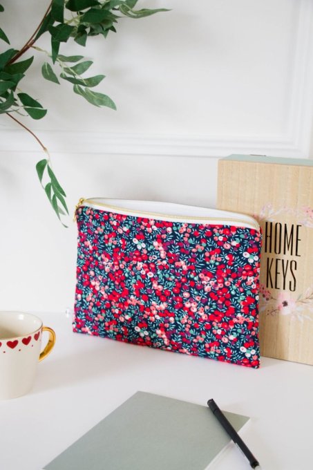 Pochette plate Manon  " en stock "