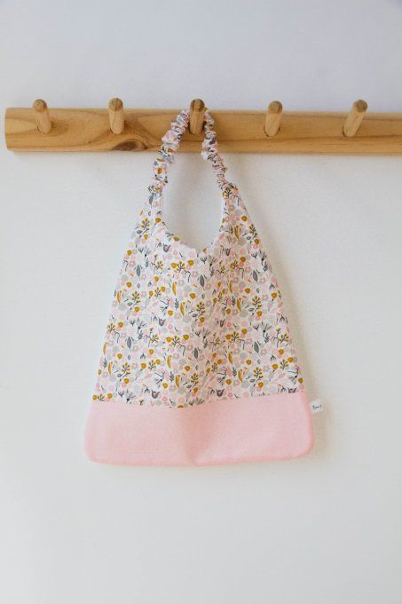 Bavoir de cantine blandine rose