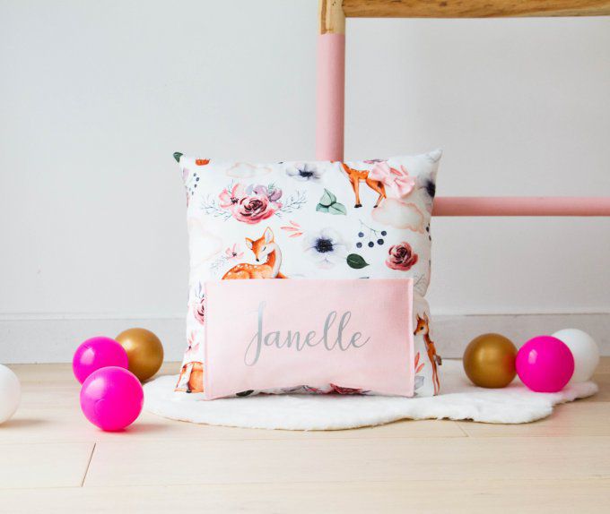 Coussin range tétine et doudou  biche