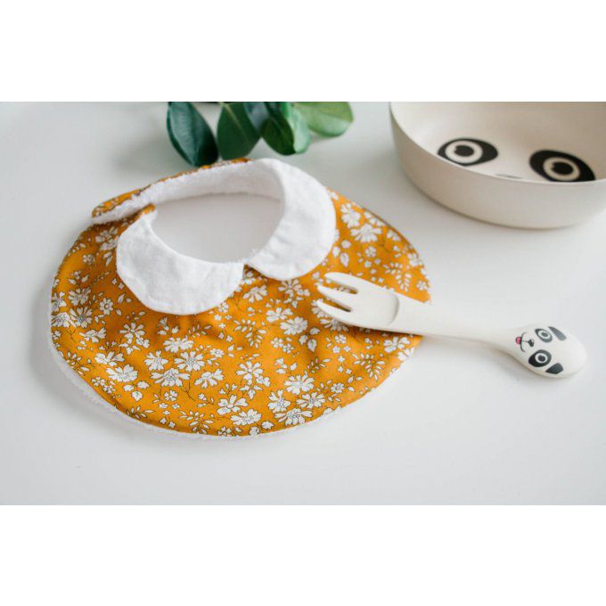 Bavoir col claudine liberty Moutarde col blanc