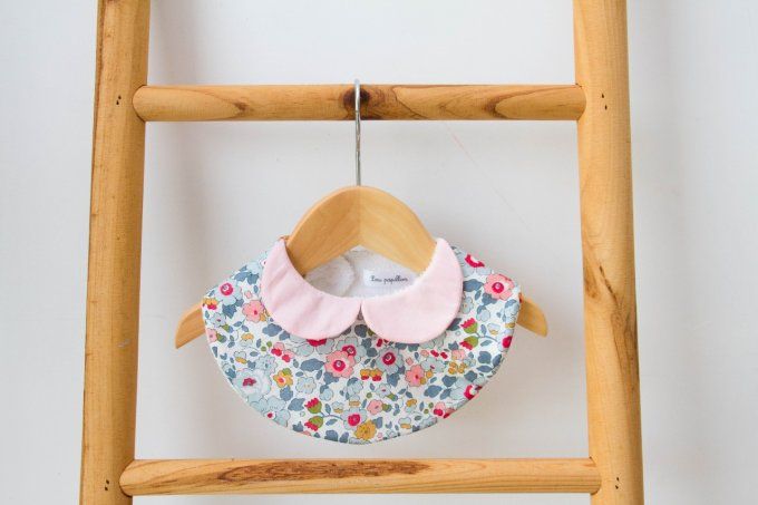 Bavoir col claudine liberty porcelaine col rose